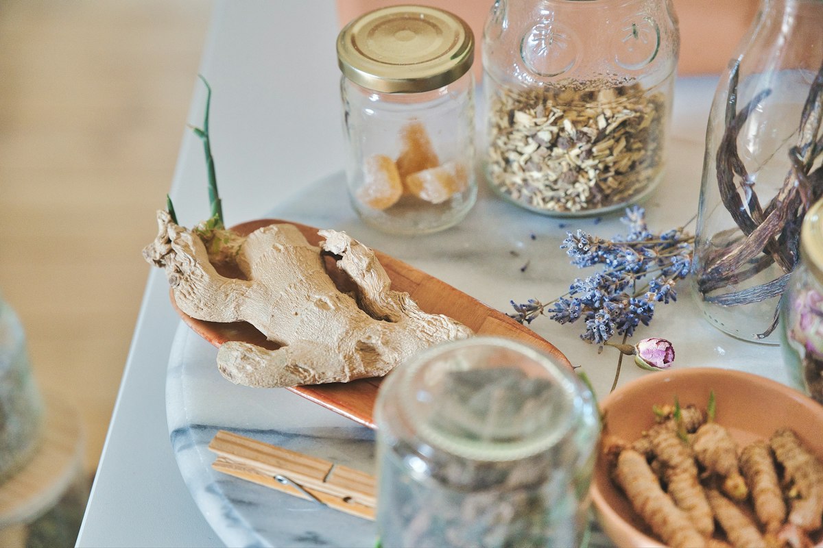 Natürliche Pflanzenextrakte und Botanicals für sexuelle Gesundheit